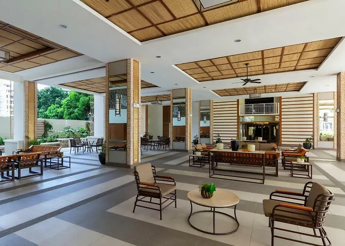 Fiber-powered Tropical Oasis Guest house Manila
