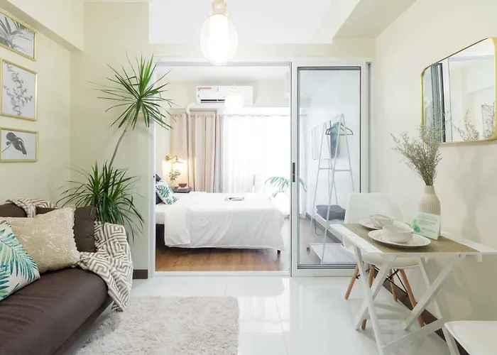Guest house Fiber-powered Tropical Oasis Manila